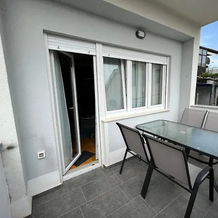 Experience Apartment *