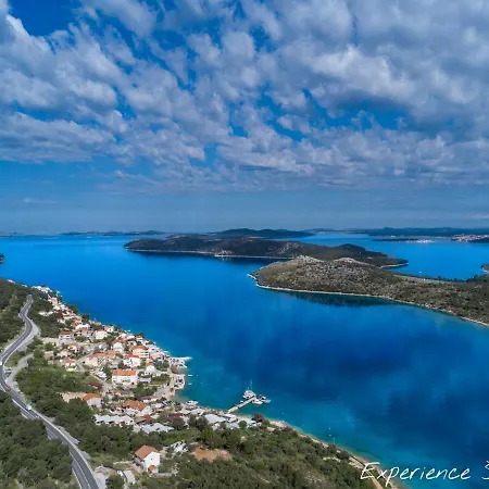 Experience شيبينيك